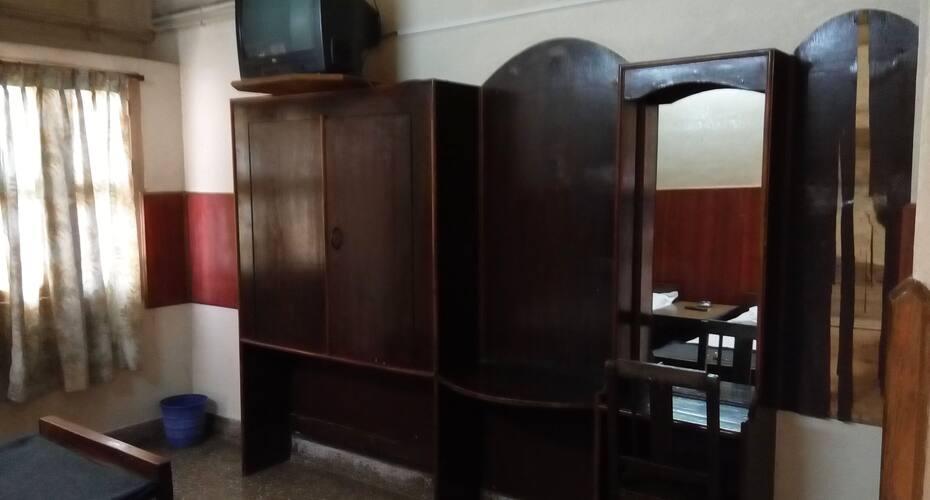 Gayathri Lodge, Mandya 4